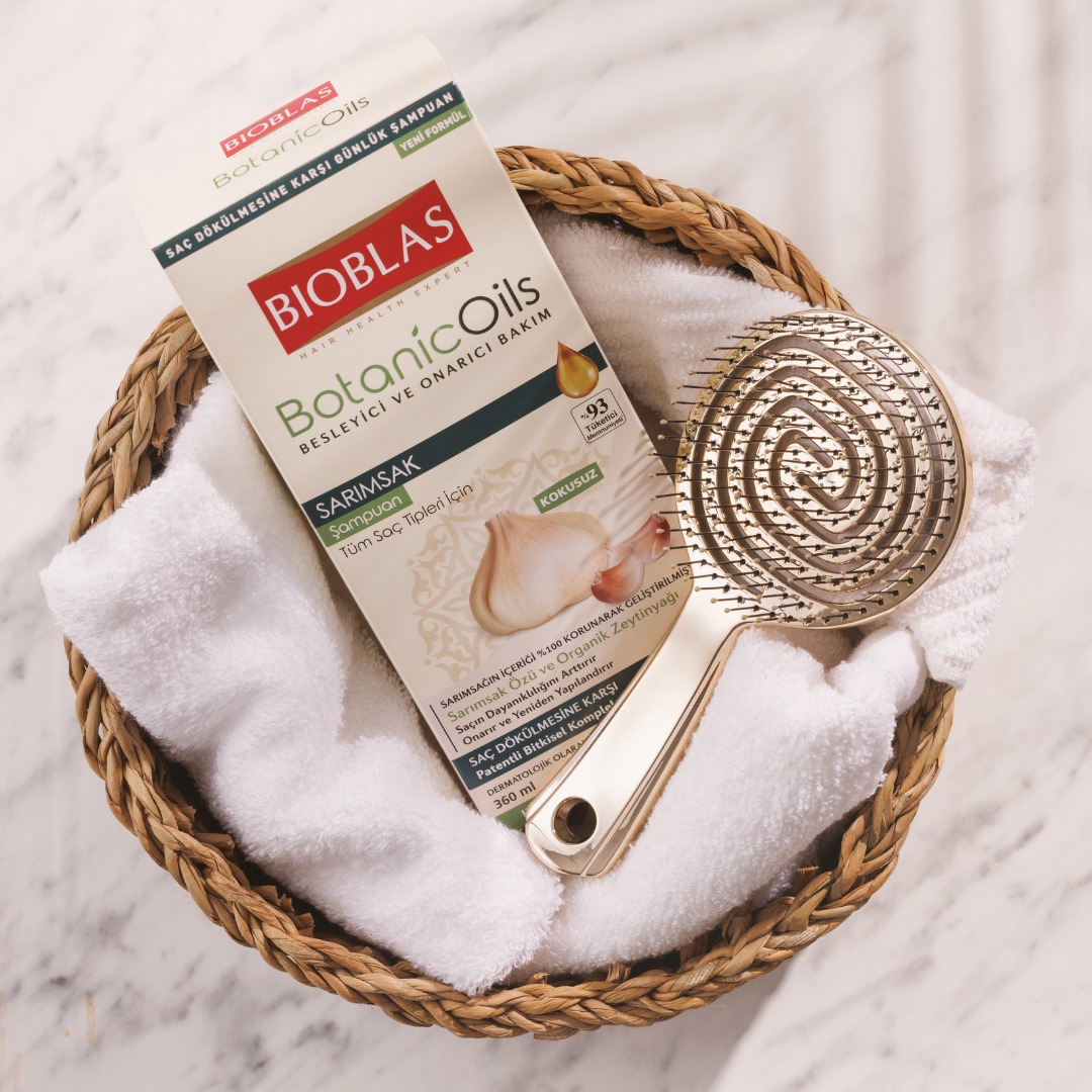 Bioblas Sarımsaklı Şampuan ile kökten uca güçlü ve sağlıklı saçlar ✨.
